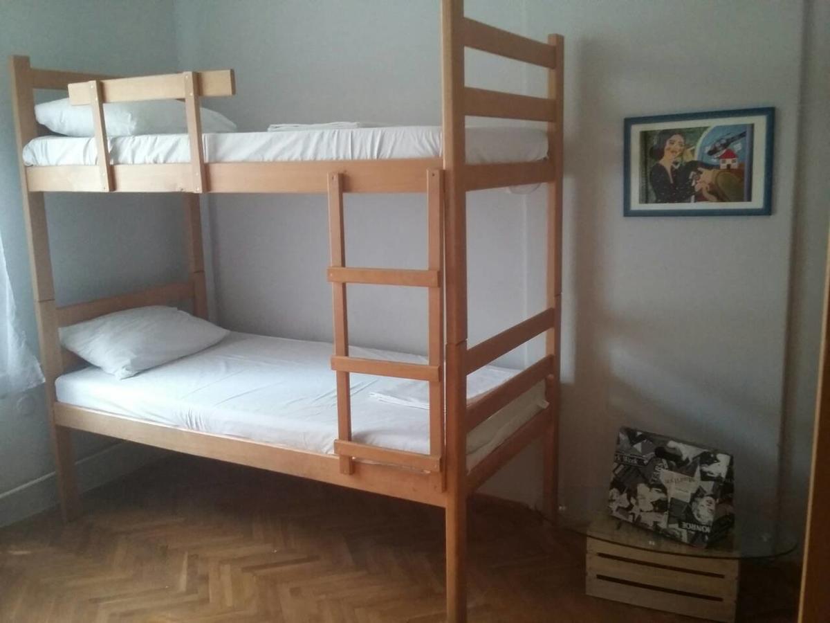 Hostel Yolo Beograd Bagian luar foto