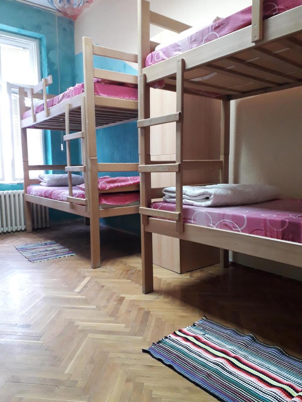 Hostel Yolo Beograd Bagian luar foto